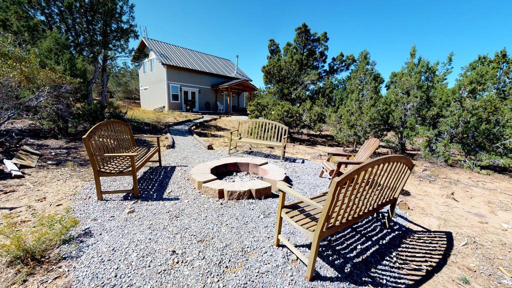 The Cedars Country Cottage, Solitude, Amazing Night Skies!! بلاندينغ المظهر الخارجي الصورة