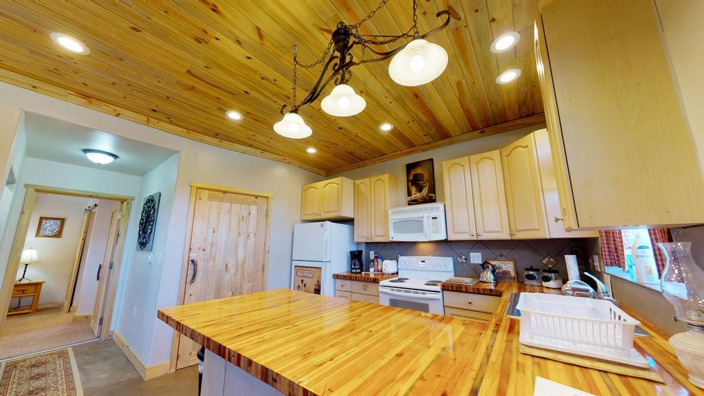 The Cedars Country Cottage, Solitude, Amazing Night Skies!! بلاندينغ المظهر الخارجي الصورة